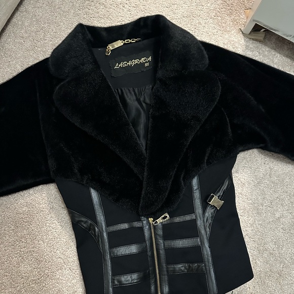 Black jacket - Picture 8 of 11